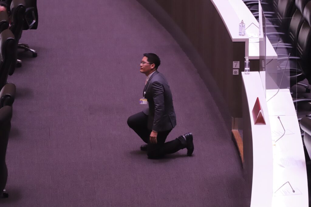 นายมงคลกิตติ์ สุขสินธารานนท์