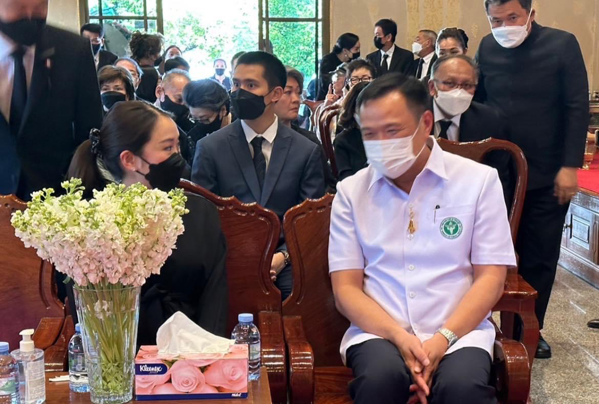 อนุทิน แจงร่วมงานแม่คุณหญิงพจมาน ชี้ อุ๊งอิ๊ง เพื่อไทยพร้อมเป็นผู้นำการเมือง