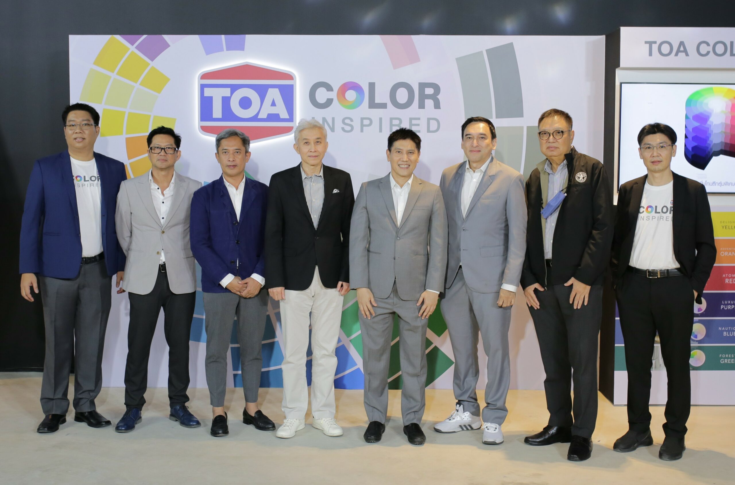 TOA เปิดตัว Fandeck เล่มใหม่ ตอบโจทย์สถาปนิกและนักออกแบบ จัดเต็มมากถึง 1,986 เฉดสี กับ 9 กลุ่มสี ที่ง่ายและสะดวกยิ่งขึ้น