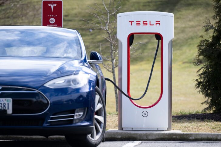 US-TRANSPORT-EV-TESLA เทสลา เรียกคืนรถ