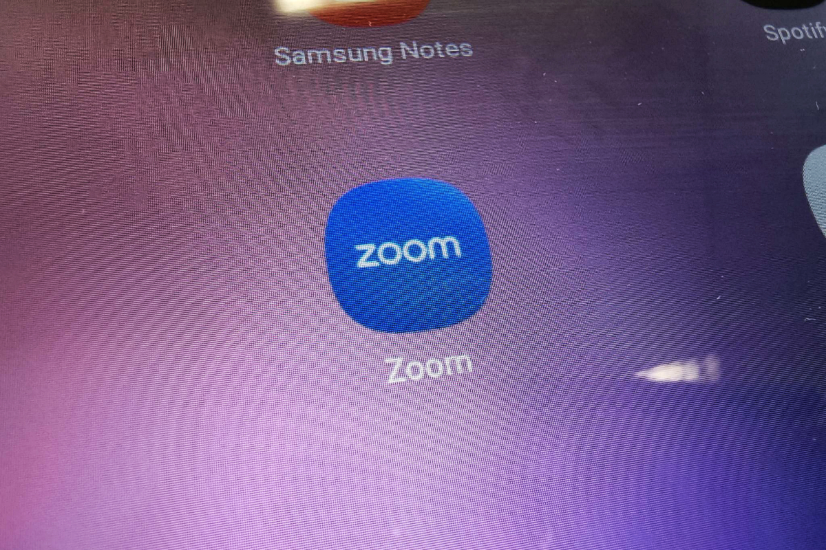ซีอีโอ Zoom ประกาศปลดพนักงาน-ลดเงินเดือนตัวเอง หลังหมดยุค WFH
