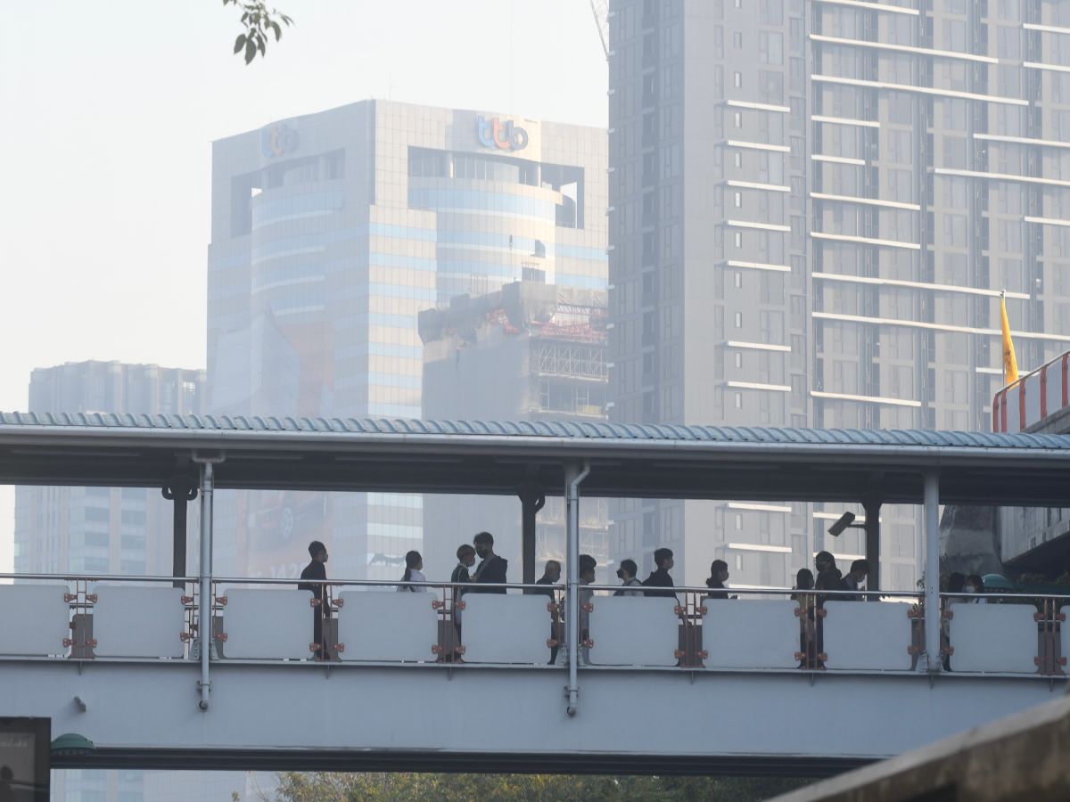 ฝุ่น PM 2.5 เช้านี้ (1 ก.พ. 66) อยู่ในระดับมีผลต่อสุขภาพ 67 พื้นที่