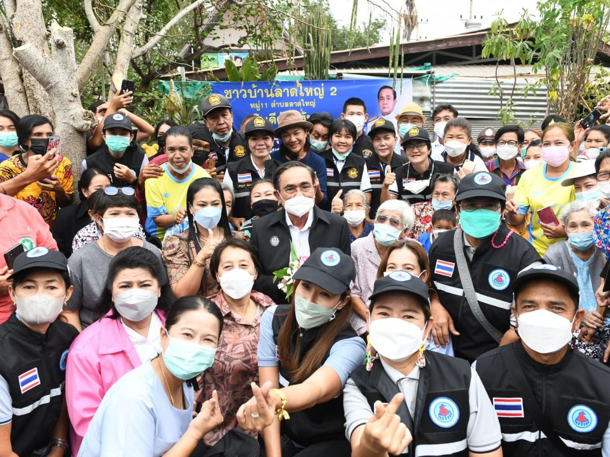 ประยุทธ์ ติด ท็อป 5 บุคคลที่ประชาชนอยากมอบกุหลาบ วันวาเลนไทน์