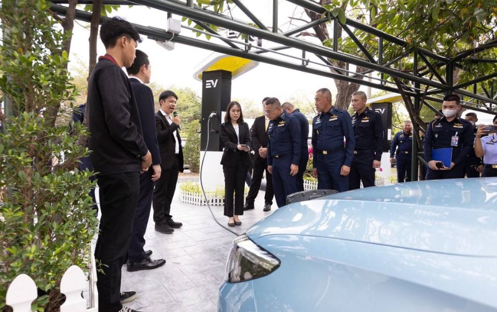 กฟผ. รุกขยายสถานีชาร์จ EV ในกองทัพอากาศ