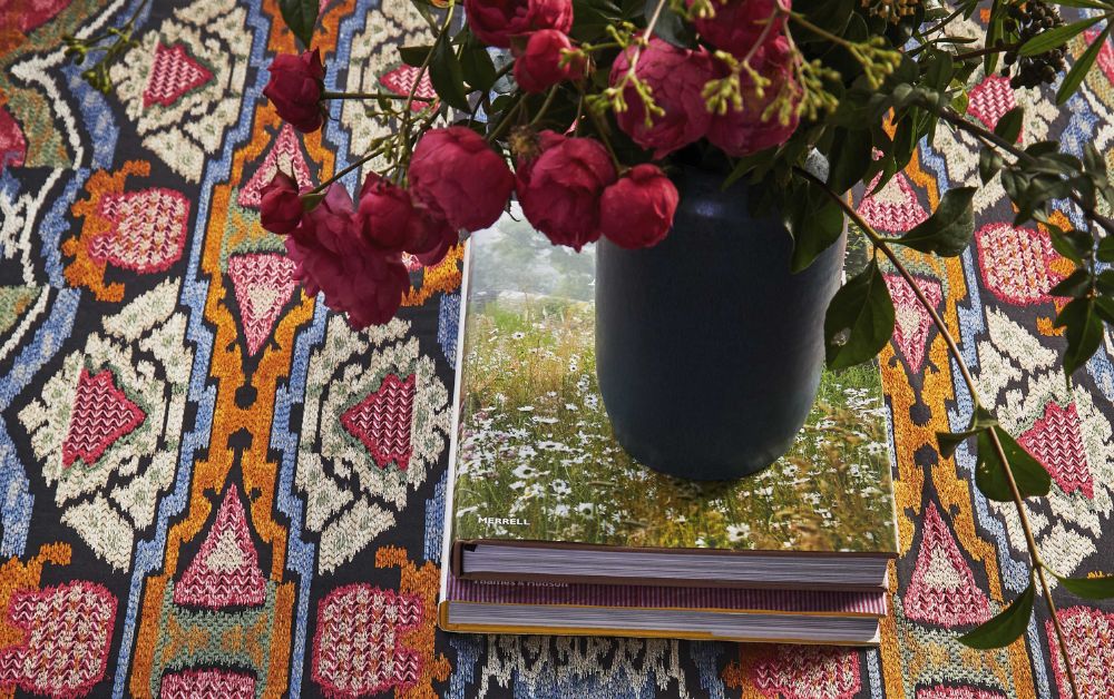Jim Thompson Paris Decor Off