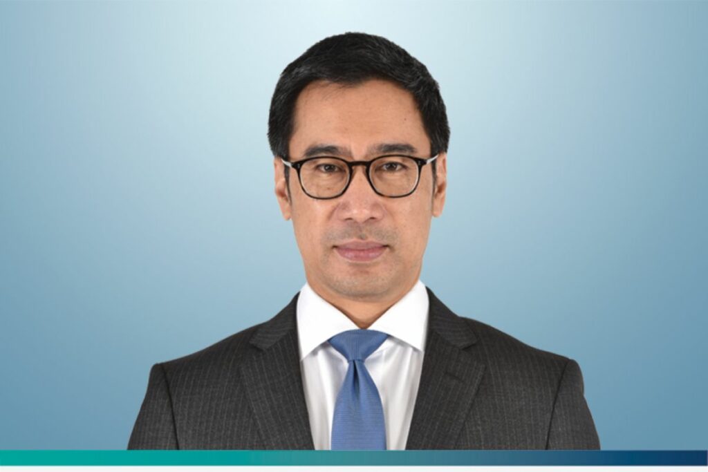 เศรษฐพุฒิ สุทธิวาทนฤพุฒิ