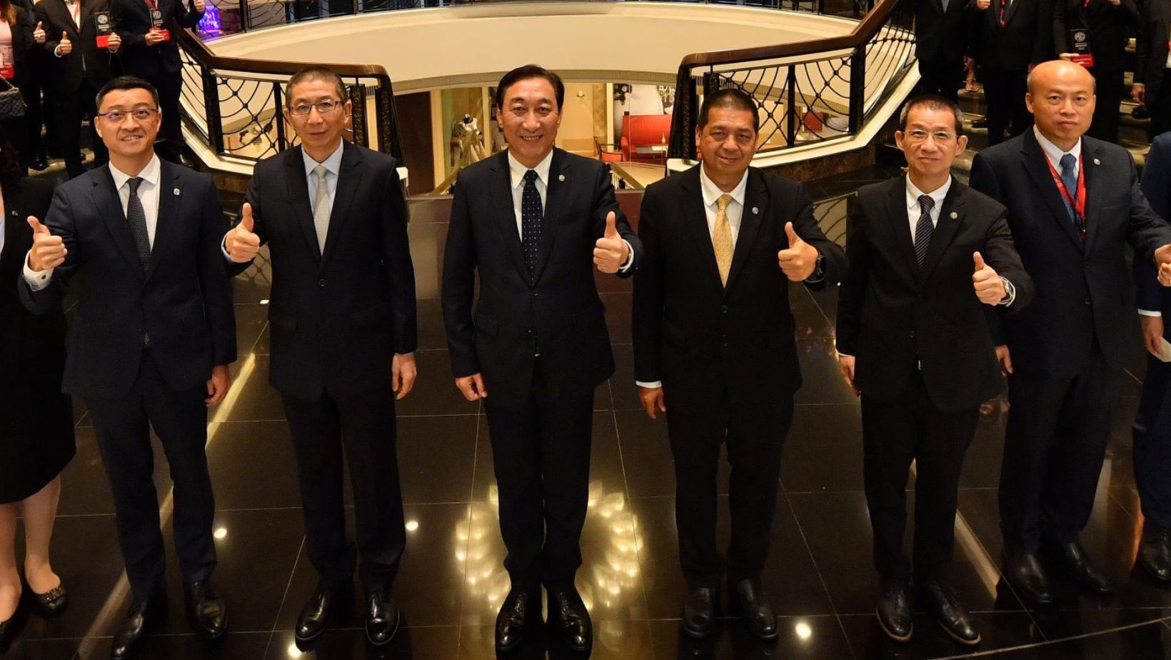 ประธานเอ็มจี