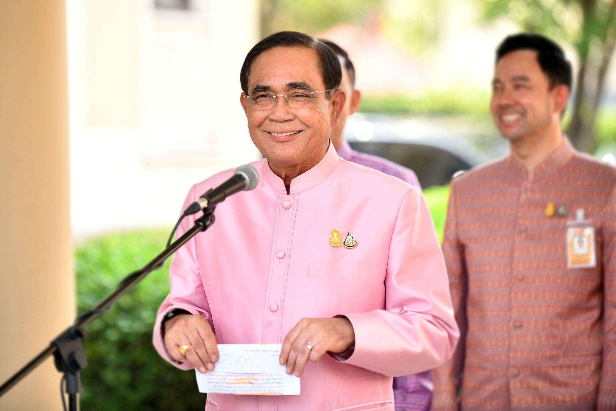 ประยุทธ์ อวยพร วาเลนไทน์ ใครไม่มีแฟนขอให้มี ได้แต่งงานกันทุกคน