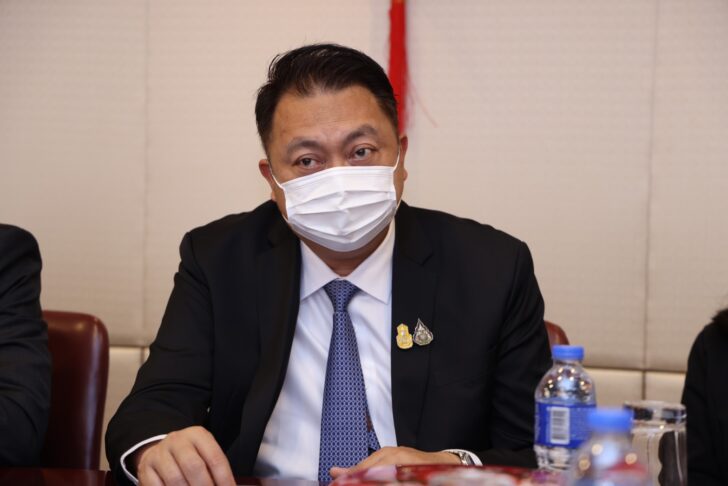 สุชาติ ชมกลิ่น-2 สุชาติ ชมกลิ่น