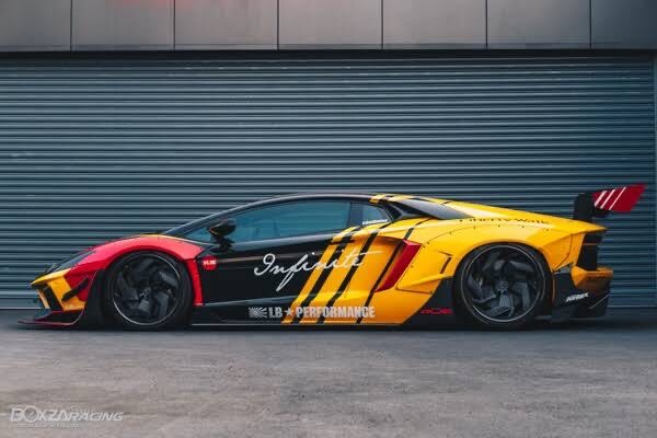 Mad Bull Liberty Walk Aventador V2 