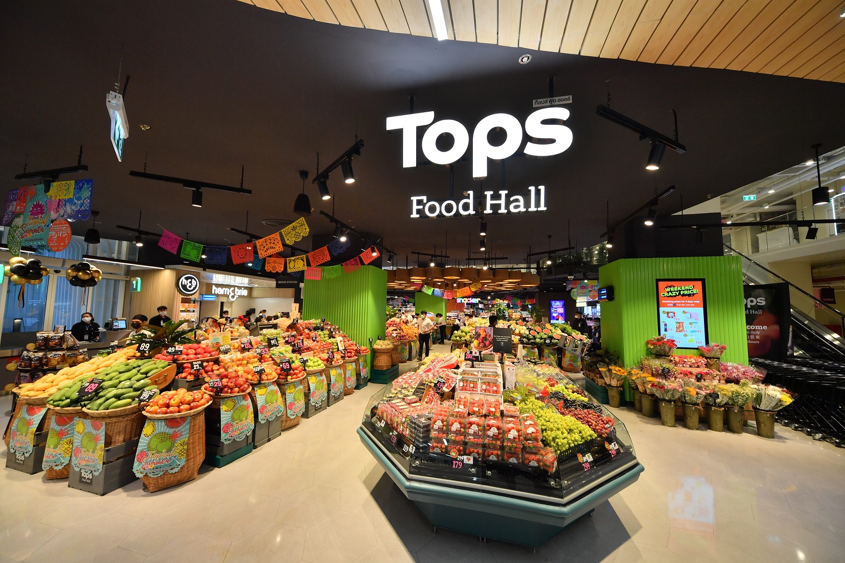 ท็อปส์ ฟู้ด ฮอลล์ สาขาใหม่ 24 ชม. ครั้งแรกกลางทองหล่อ