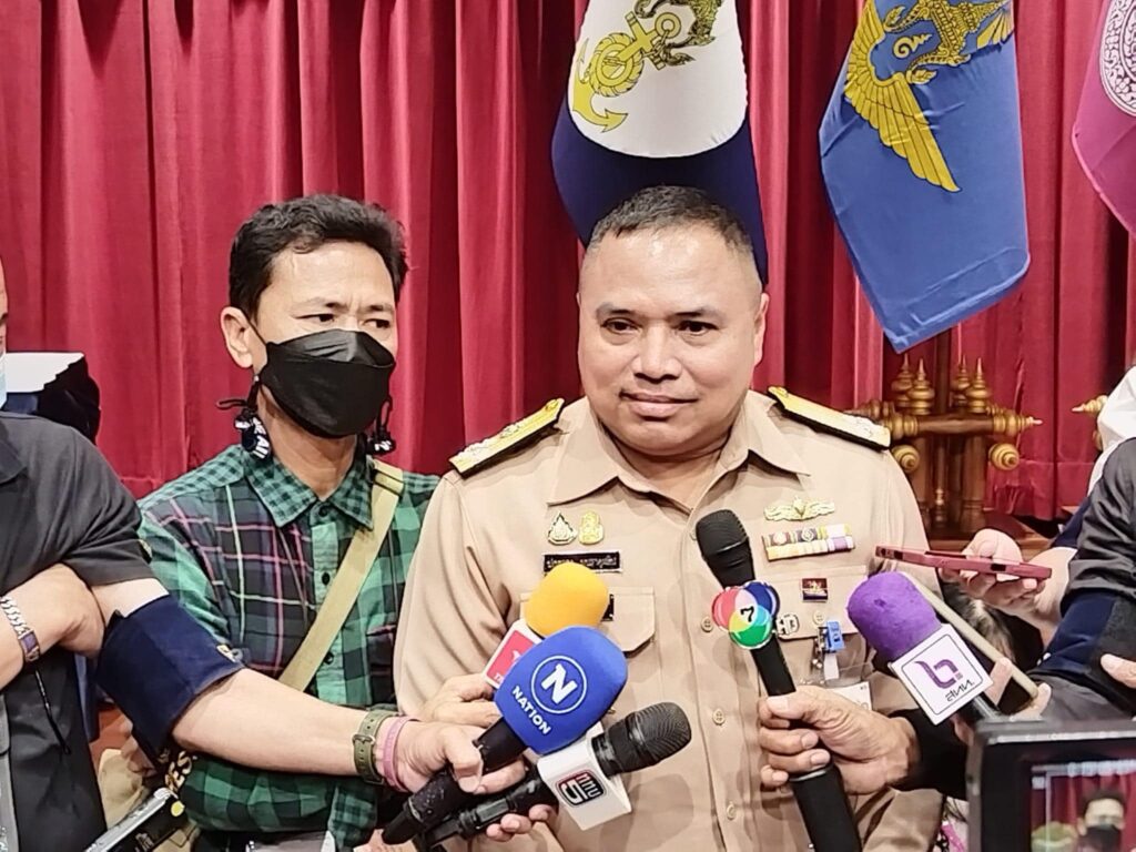 พลเรือเอก ปกครอง มนธาตุผลิน