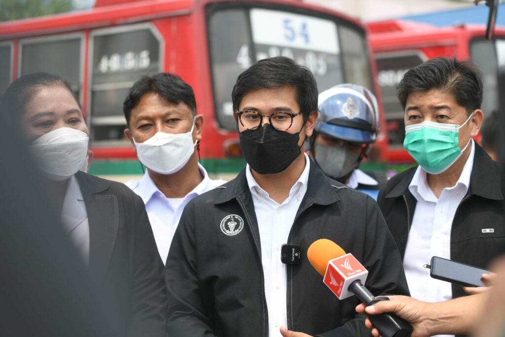 นายพรพรหม ณ.ส. วิกิตเศรษฐ์