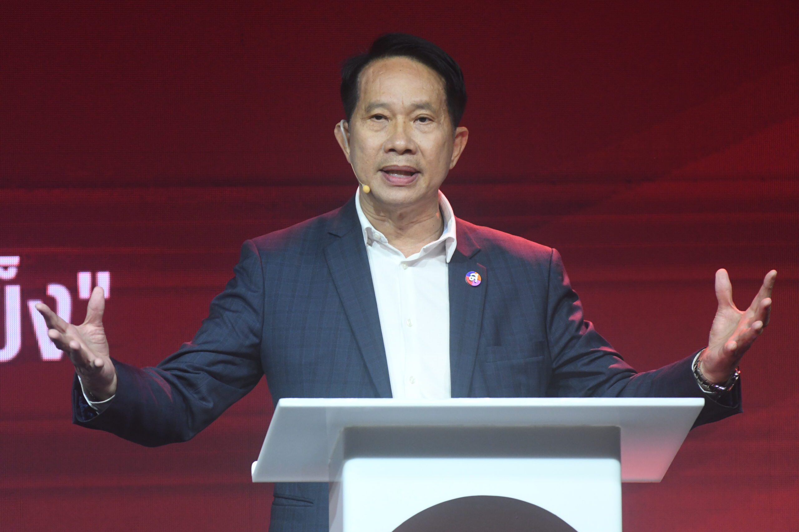 สุพันธุ์ ไทยสร้างไทย ต้องให้ SMEs แข็งแรง งดใช้กฎหมาย 1,400 ฉบับ