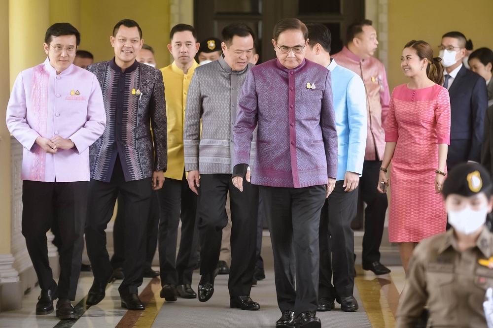 ครม.ไม่รักษาการ รับเงินเดือนตามปกติ ไม่ต้องยื่นบัญชีทรัพย์สิน
