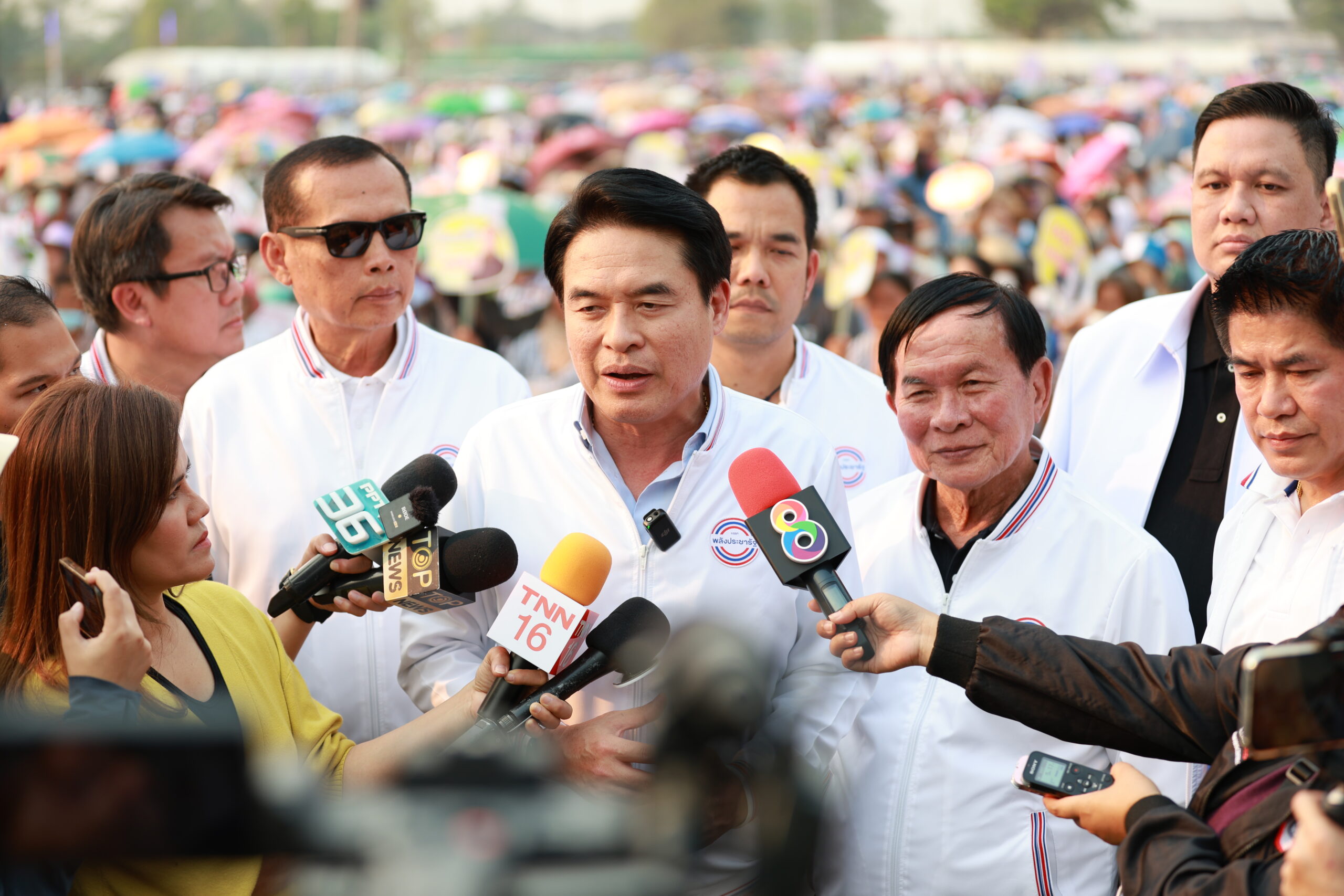 วราเทพ ลั่น กวาด ส.ส.กำแพงเพชร ยกทีมทั้งจังหวัด พลังประชารัฐจัดตั้งรัฐบาล