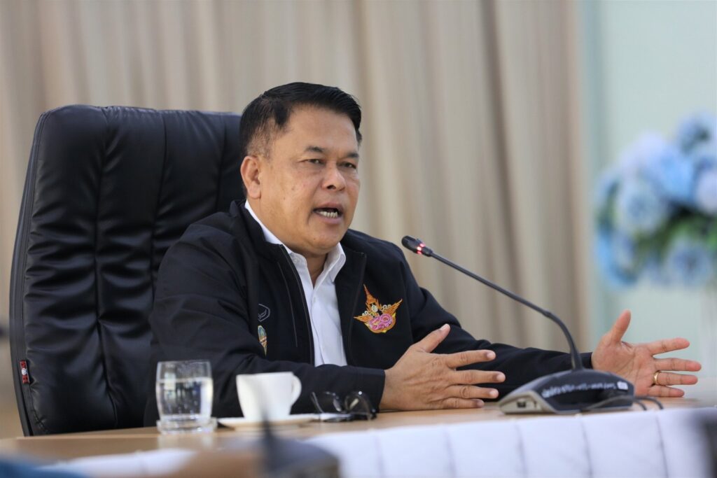 นายสุพิศ พิทักษ์ธรรม