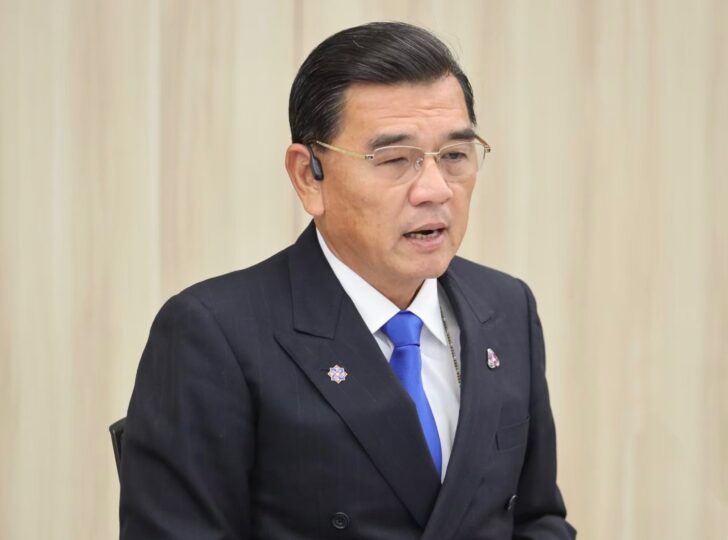 มนตรี มหาพฤกษ์พงศ์ มนตรี มหาพฤกษ์พงศ์