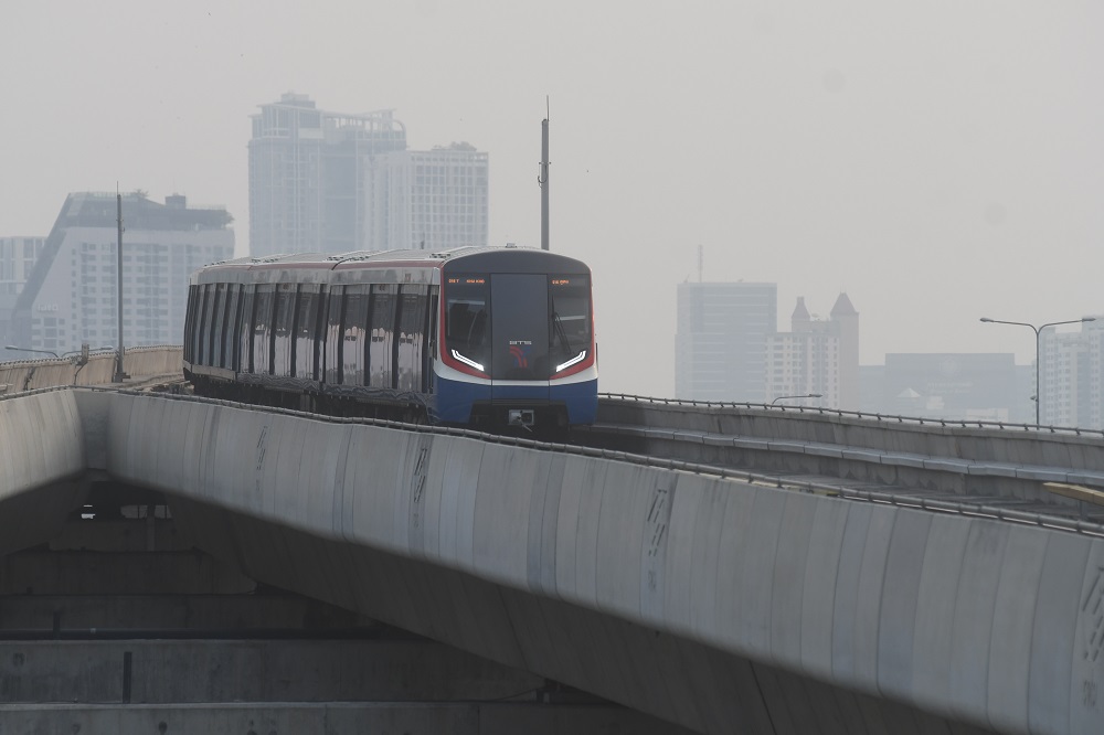 ค่าฝุ่น PM 2.5 กทม.วันนี้ (7 มี.ค.) เกินมาตรฐาน 69 พื้นที่ มีผลต่อสุขภาพ