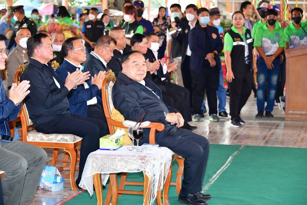 พลเอกประวิตร วงษ์สุวรรณ 