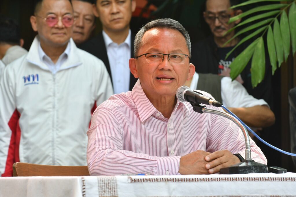 นายสมศักดิ์ เทพสุทิน