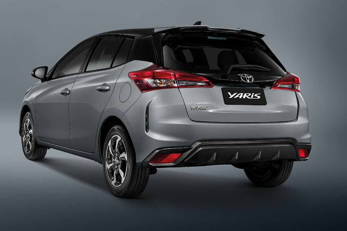 TOYOTA YARIS
