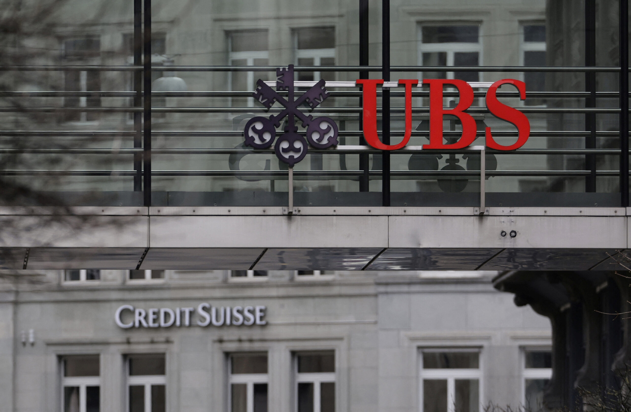 UBS ซื้อเครดิตสวิส ราคา 3,300 ล้านดอลลาร์สหรัฐ โดยการสนับสนุนของรัฐ