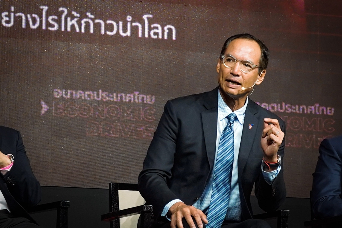 กรณ์ การันตีสถาบันการเงินไทยไม่ซ้ำรอยแบงก์สหรัฐล้ม ไม่ต้องแห่ถอนเงิน