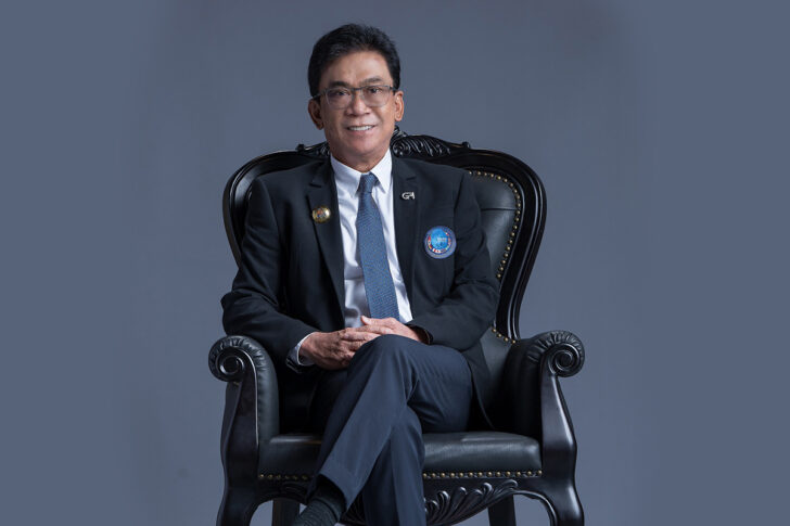 จาตุรนต์ โกมลมิศร์ จาตุรนต์ โกมลมิศร์