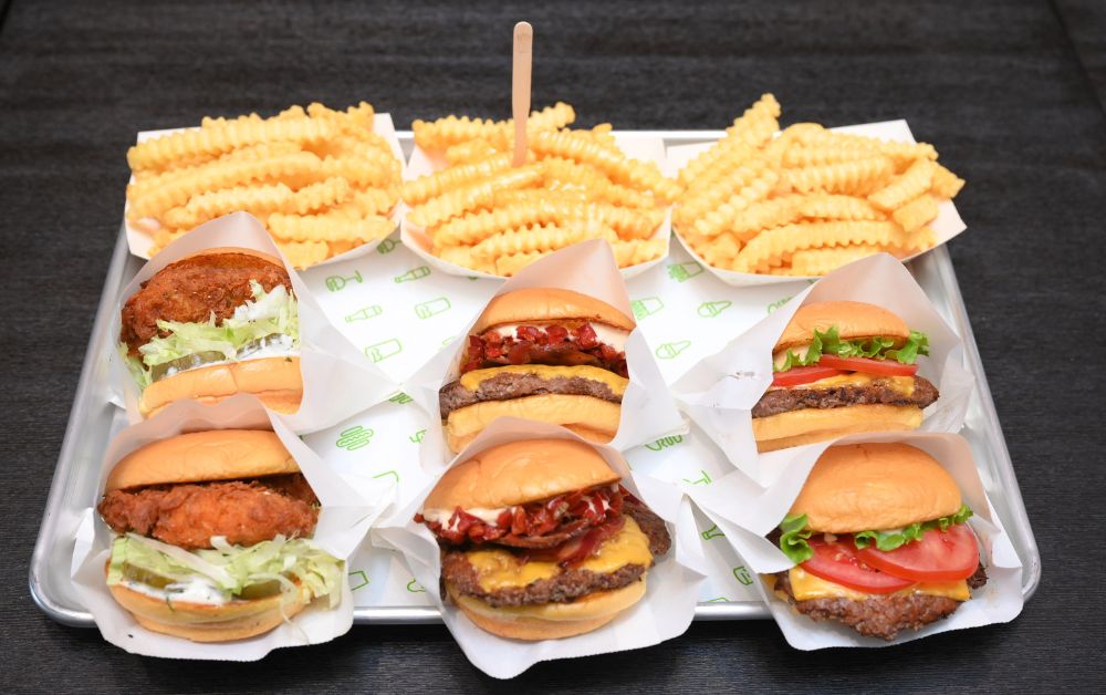 Shake Shack เบอร์เกอร์สัญชาติอเมริกัน สาขาแรกในไทย ที่เซ็นทรัลเวิลด์
