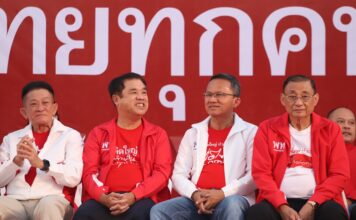 จากยุคป๋าเปรม ถึงยุคสมศักดิ์ เทพสุทิน ย้ายจากขั้วทหารเข้าเพื่อไทย
