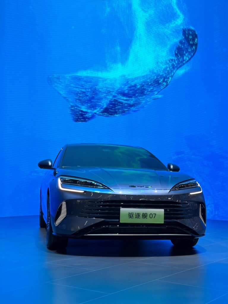 BYD Chaser 07