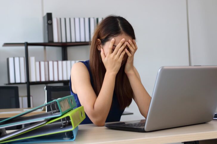วัยทำงาน BURNOUT ซึมเศร้าหลังวันหยุดยาว เกิดจากอะไร รับมืออย่างไร