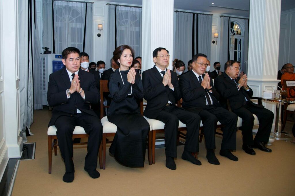 พล.อ.ประวิตร วงษ์สุวรรณ 