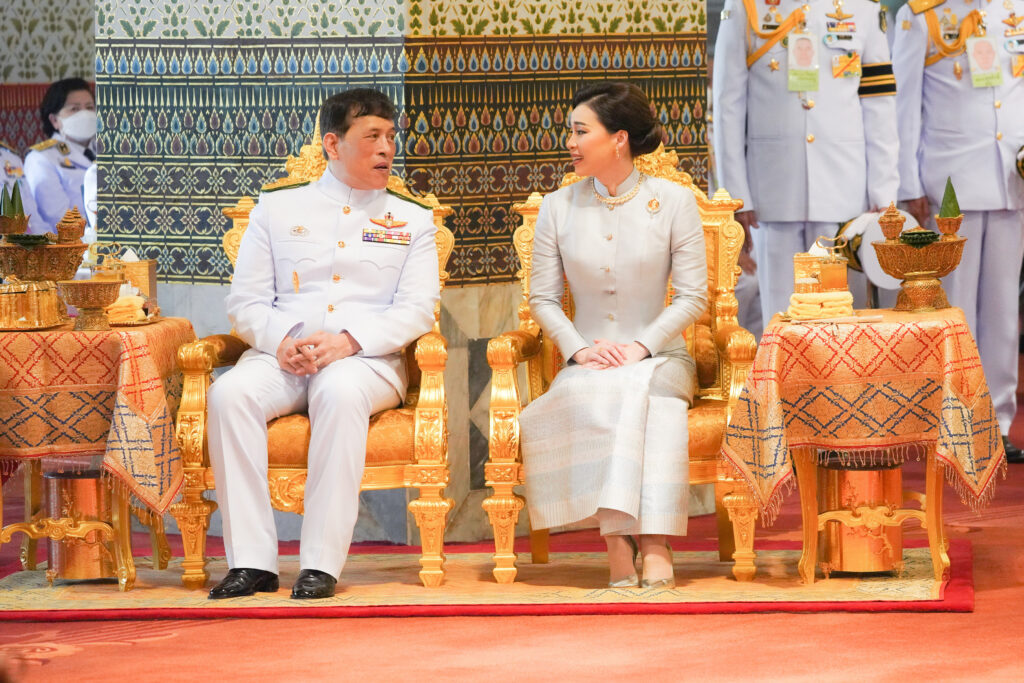 ในหลวง พระราชินี