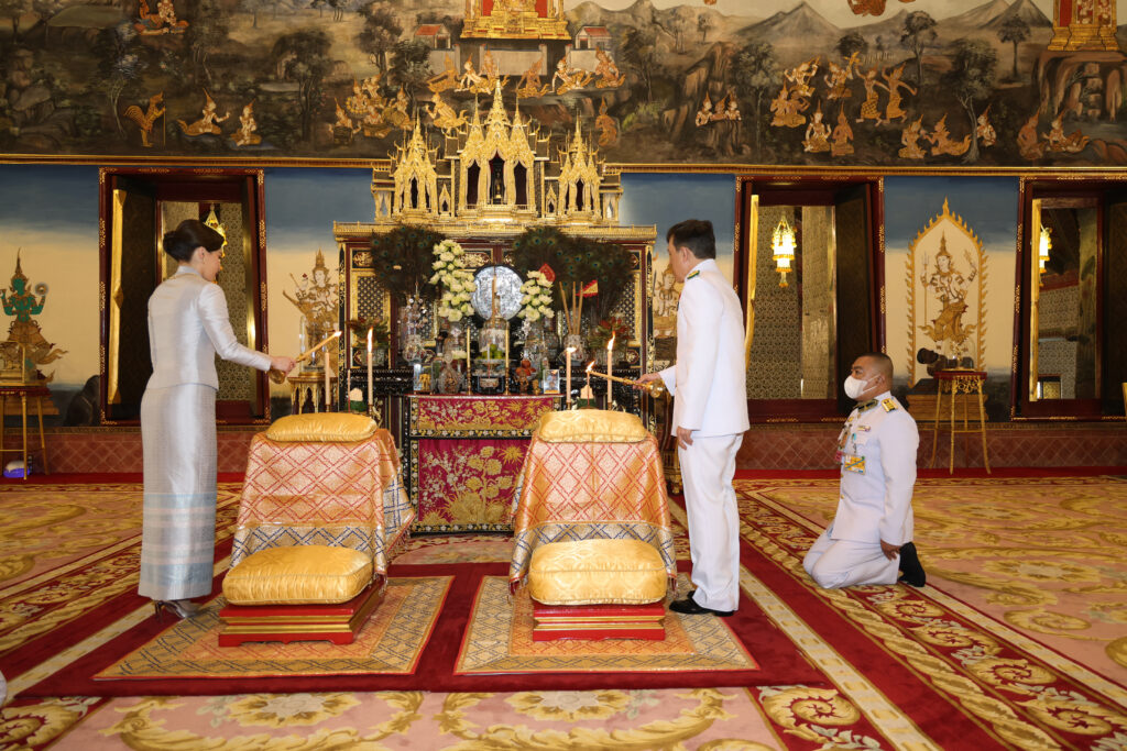 ในหลวง พระราชินี