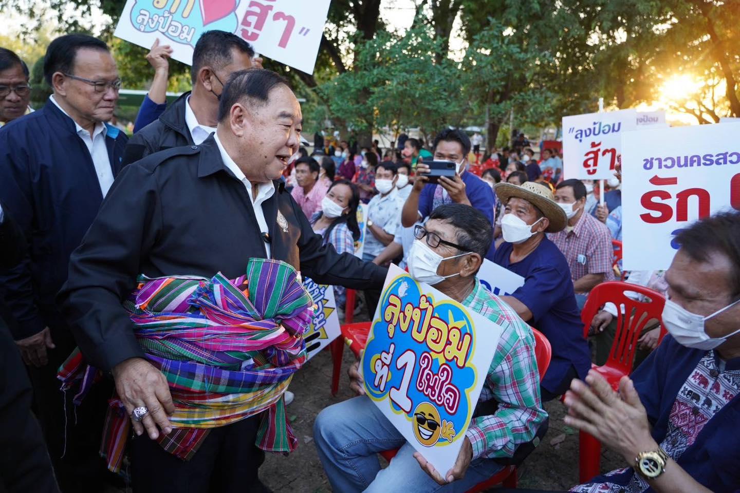 เลือกตั้ง 2566 : เบื้องหลัง “จดหมายเปิดใจ” และ “ลุงป้อมเปิดอกคุยสื่อ”
