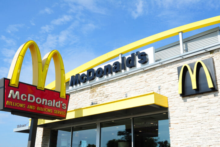 McDonald's แมคโดนัลด์ McDonald's แมคโดนัลด์