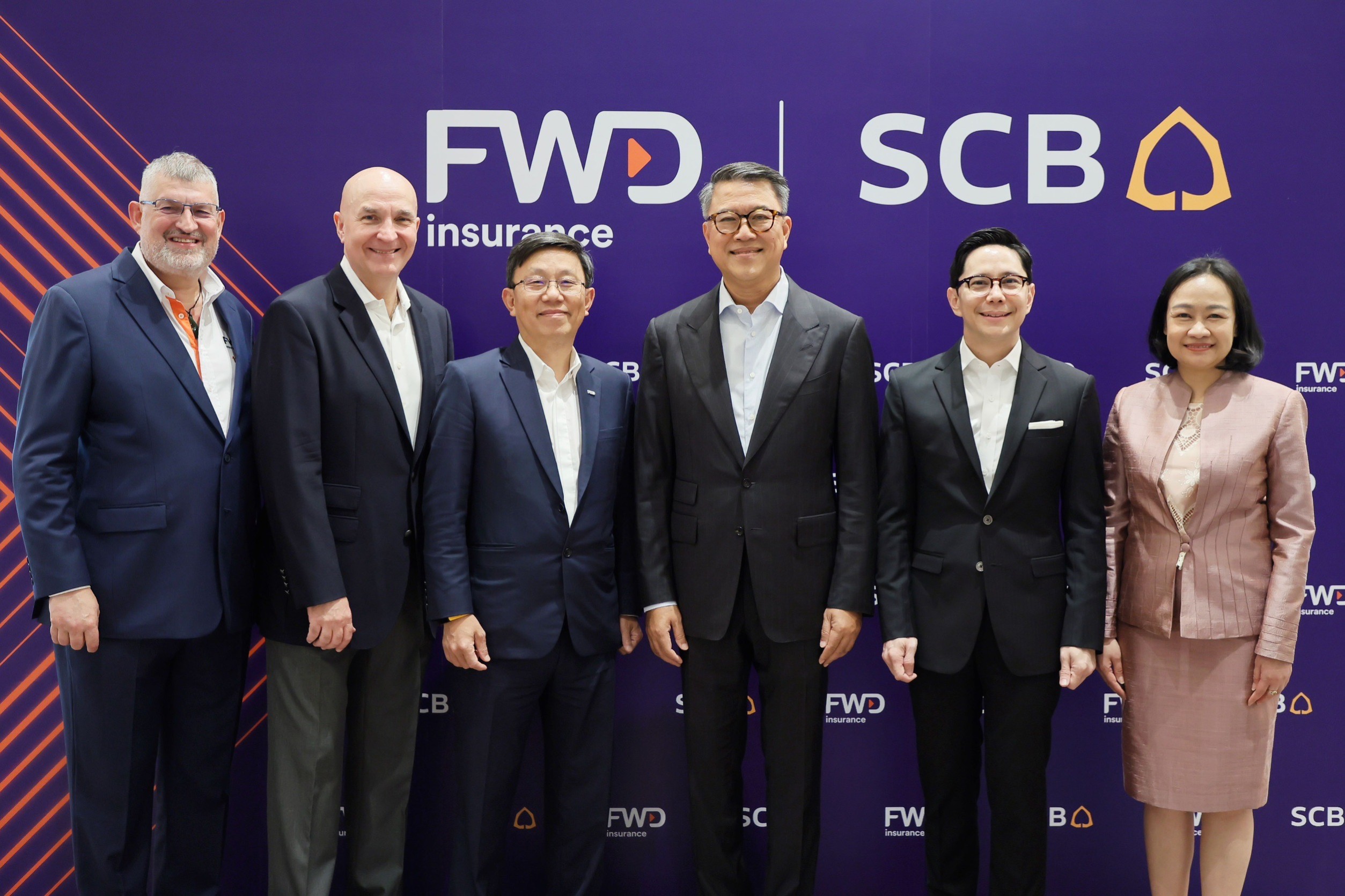 ไทยพาณิชย์ ต่อสัญญาขายประกันชีวิตให้กับ FWD อีก 2 ปี