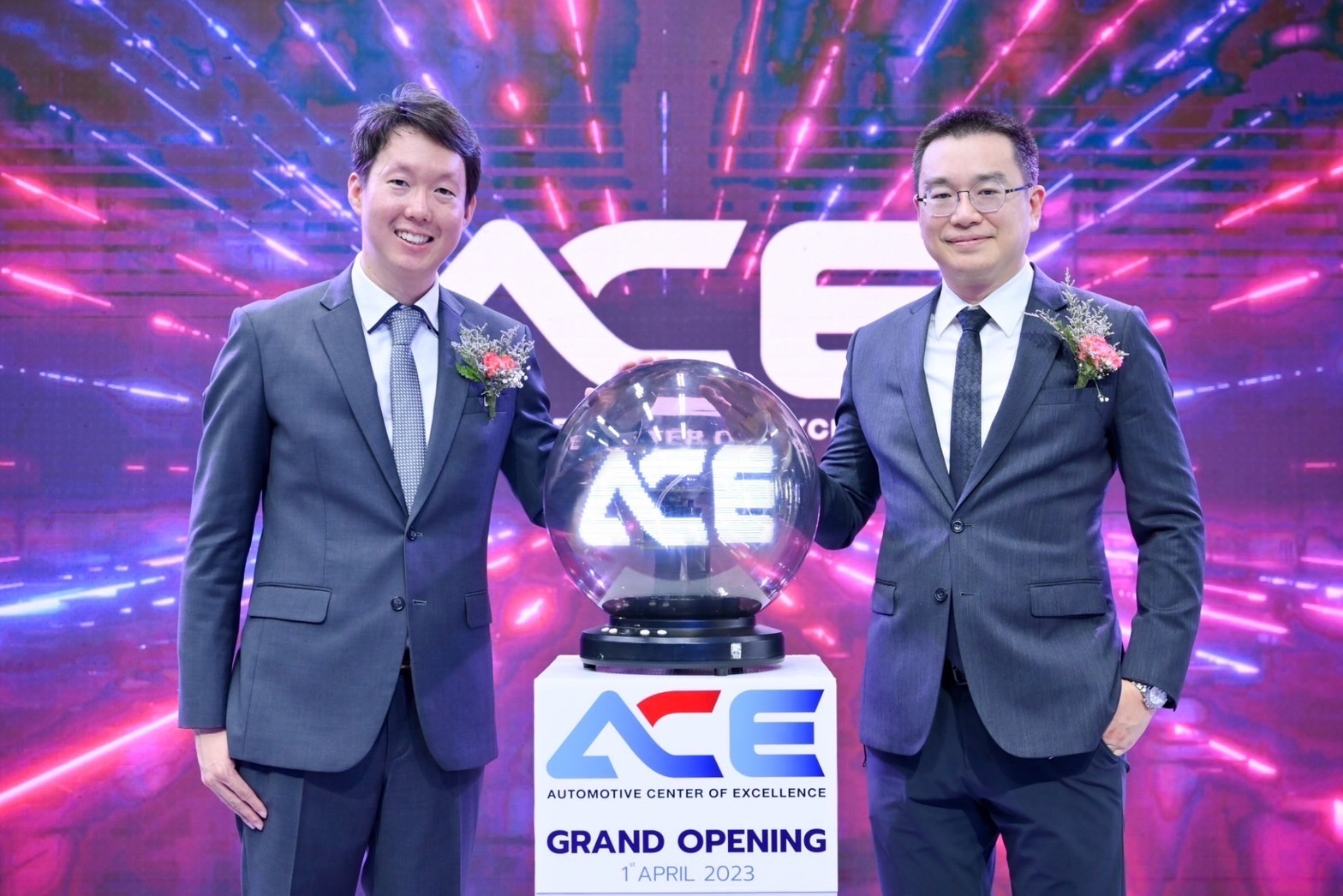 เปิดตัว ACE ศูนย์บริการซ่อมตัวถังและสีรถยนต์มาตรฐาน และงานซ่อมครบวงจร ชูเครื่องมือทันสมัย ภายใต้มาตรฐานการซ่อมของผู้ผลิตรถยนต์ทุกยี่ห้อ