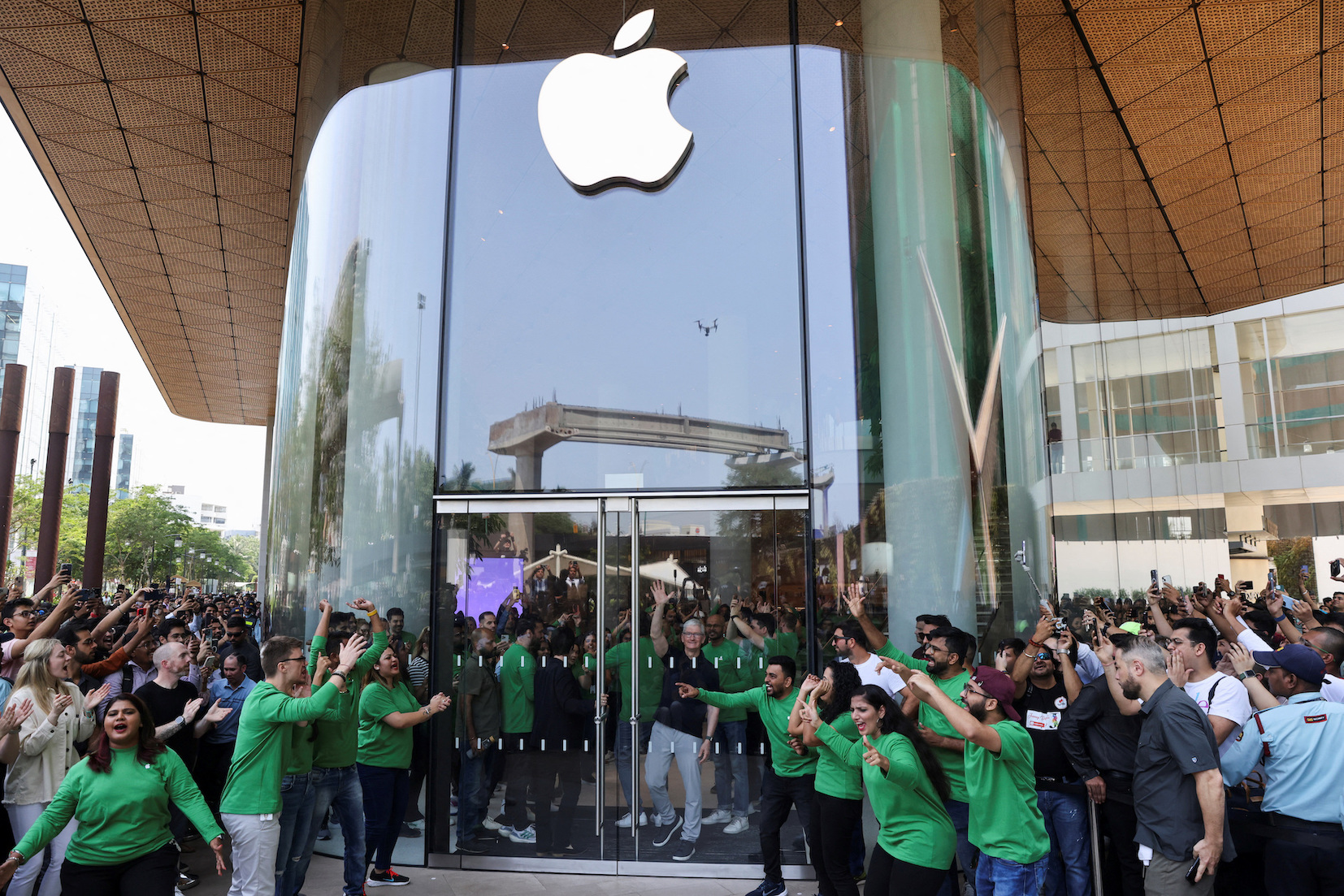 “ผลิตแลกการขยายตลาด” กฎของอินเดียที่ทำให้ Apple ย้ายโรงงานเข้าประเทศ