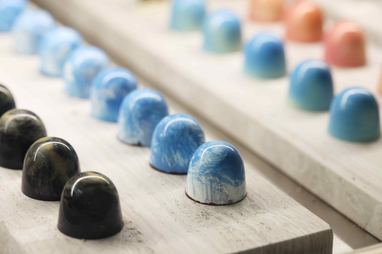 Tempered signature menu