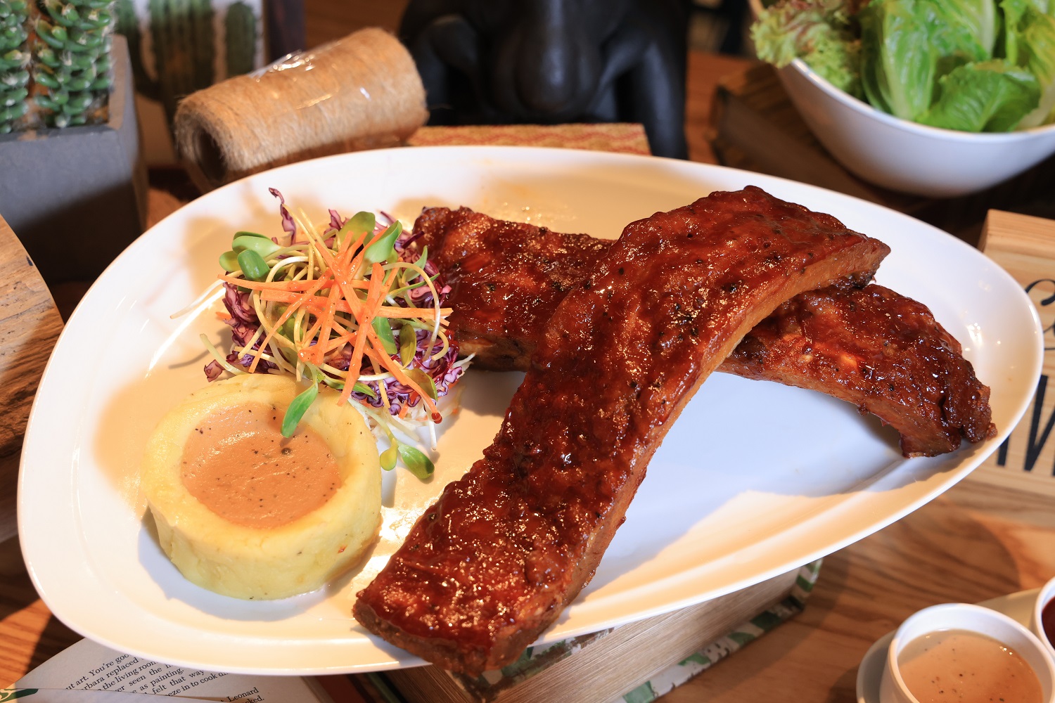 ซิซซ์เล่อร์ ซิกเนเจอร์คัต ซี่โครงหมูบาร์บีคิว