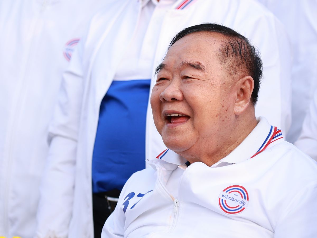 ประวิตร เป็นนายกฯ แจกเกษตรกร 3 หมื่นบาททันที