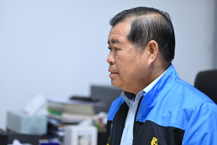 นิพนธ์ บุญญามณี นิพนธ์ บุญญามณี ประชาธิปัตย์ ส่งสัญญาณการเมือง