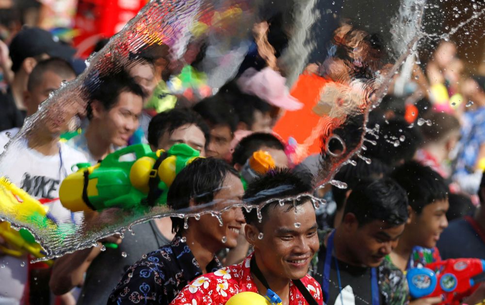 กทม.เปิดพื้นที่เล่นน้ำสงกรานต์ ไร้เครื่องดื่มแอลกอฮอล์ 40 จุด