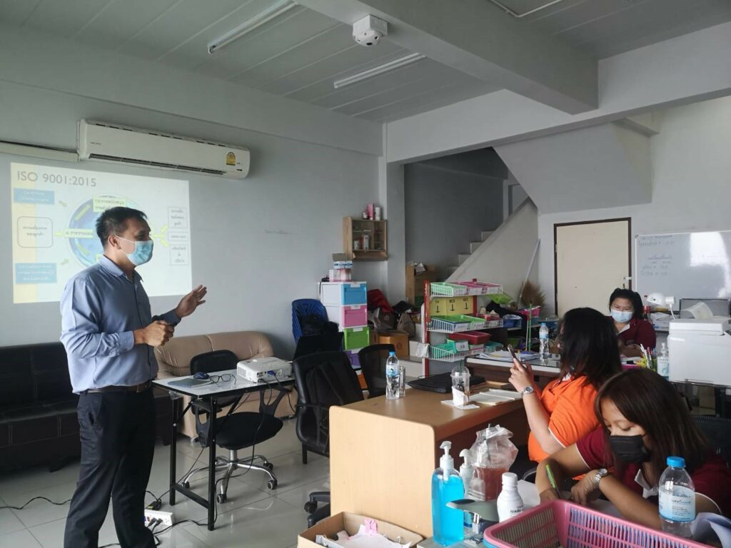 ให้ความรู้ธุรกิจโลจิสติกส์ไทย