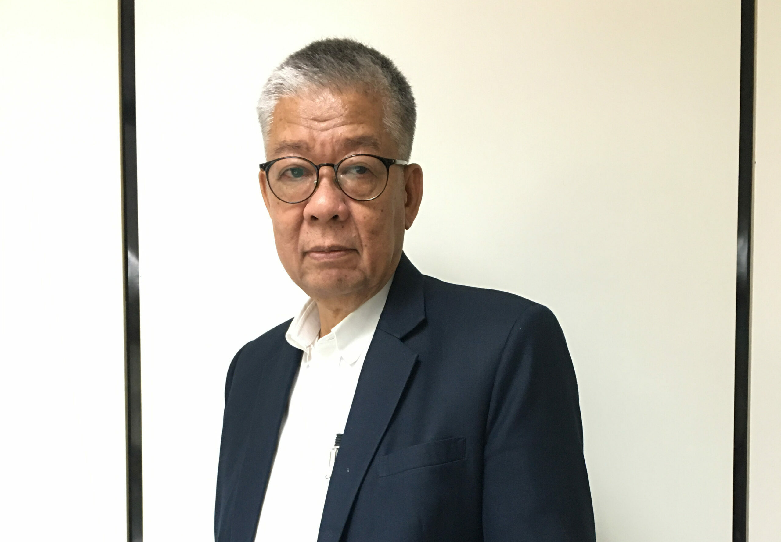 ฐาปนา บุณยประว้ตร