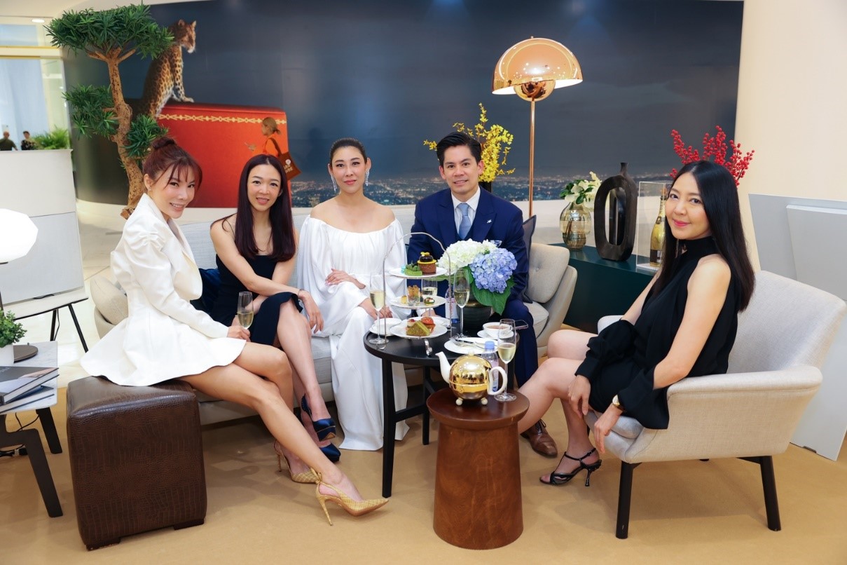 เซเลบริตี้ดังร่วมงานเปิดตัว ‘Pop-Up Lounge’ ที่ ดิ เอ็มโพเรียม กับข้อเสนอดีอย่างไม่เคยมีมาก่อนจาก RML