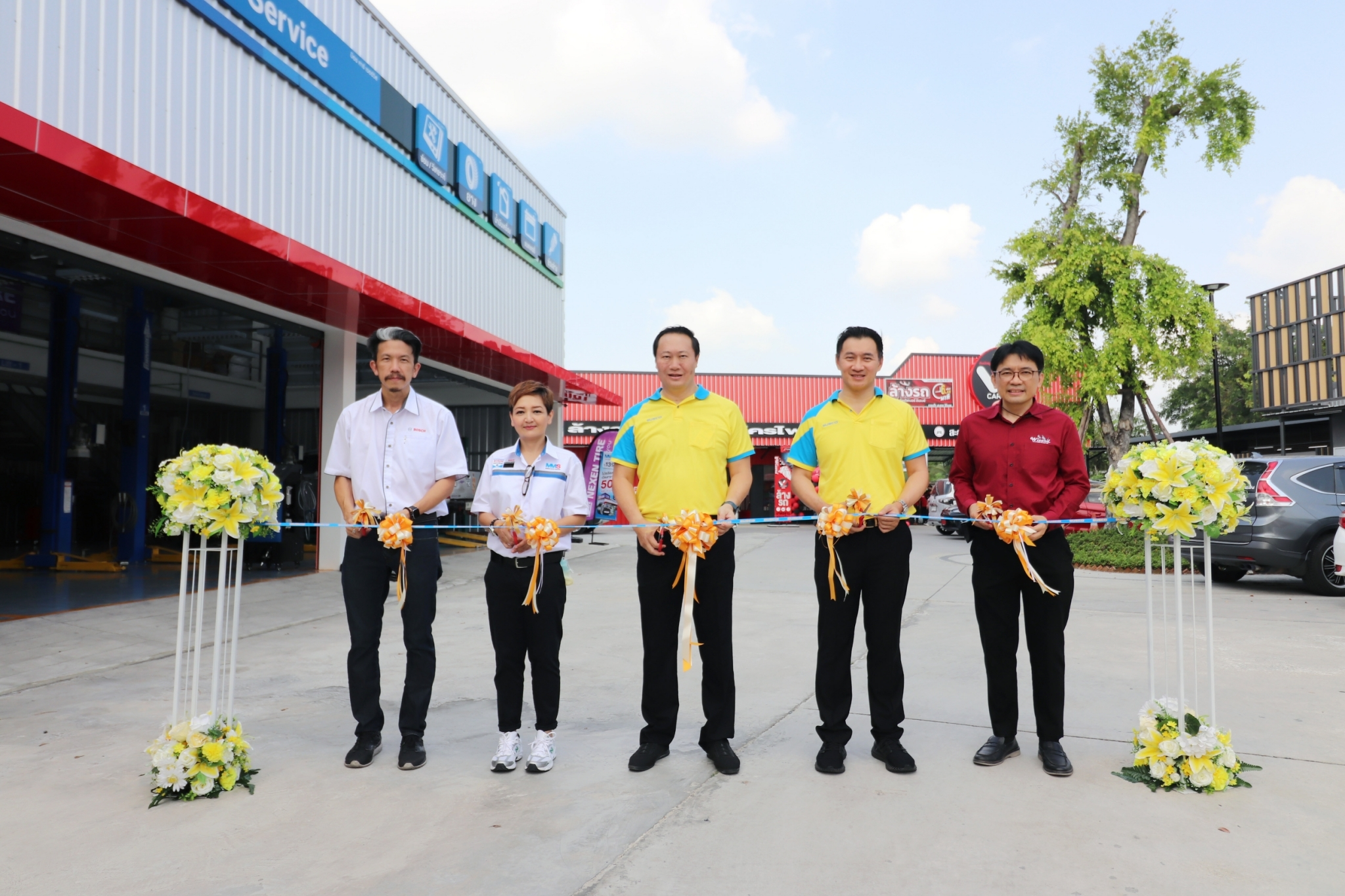 ซัสโก้ร่วมแสดงความยินดี เปิดศูนย์บริการรถยนต์ MMS Bosch และ W by Wizard  ที่ SUSCO SQUARE สาขาศรีนครินทร์ 3